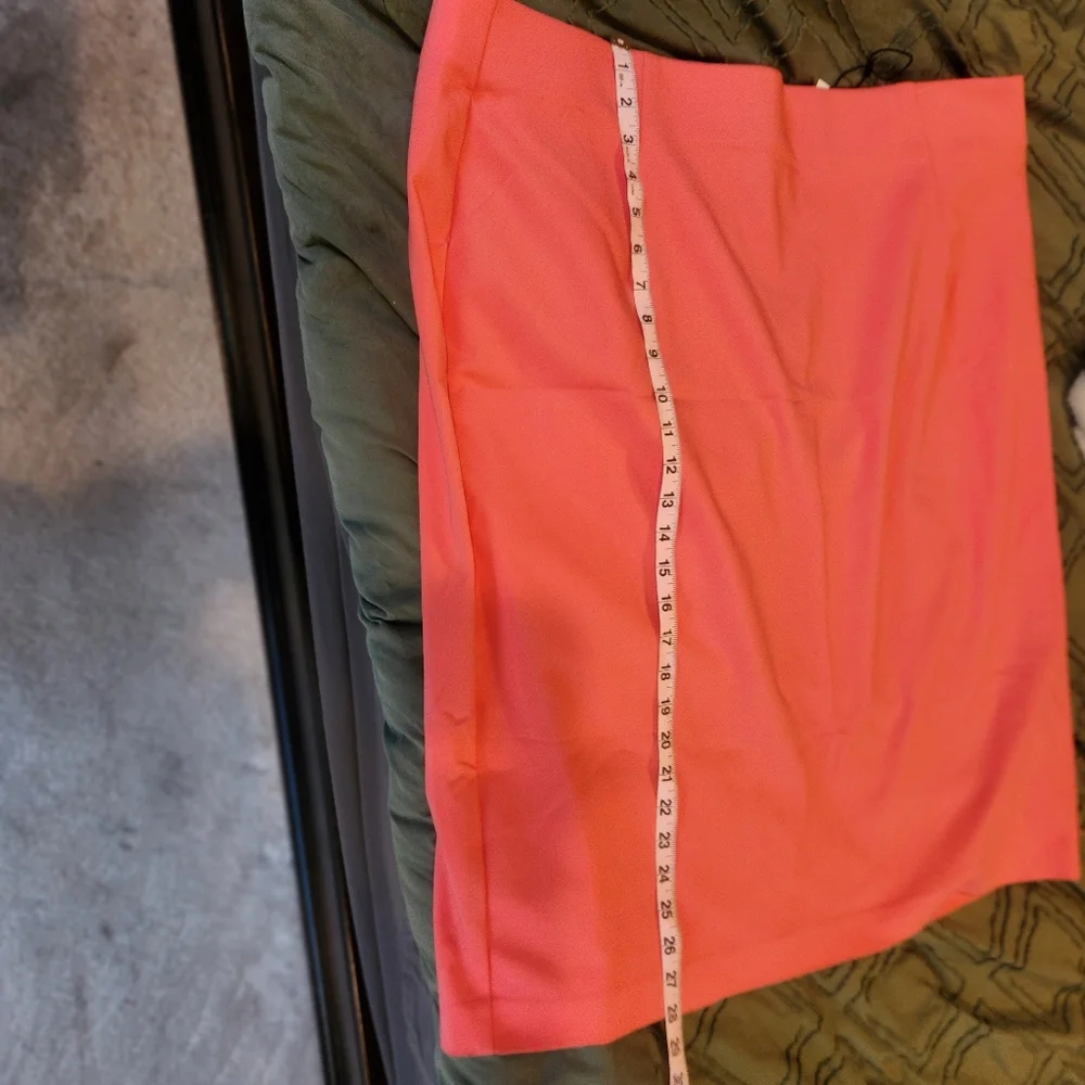 Lane Bryant pink skirt. Double weave fabric with great stretch.  Size 26.